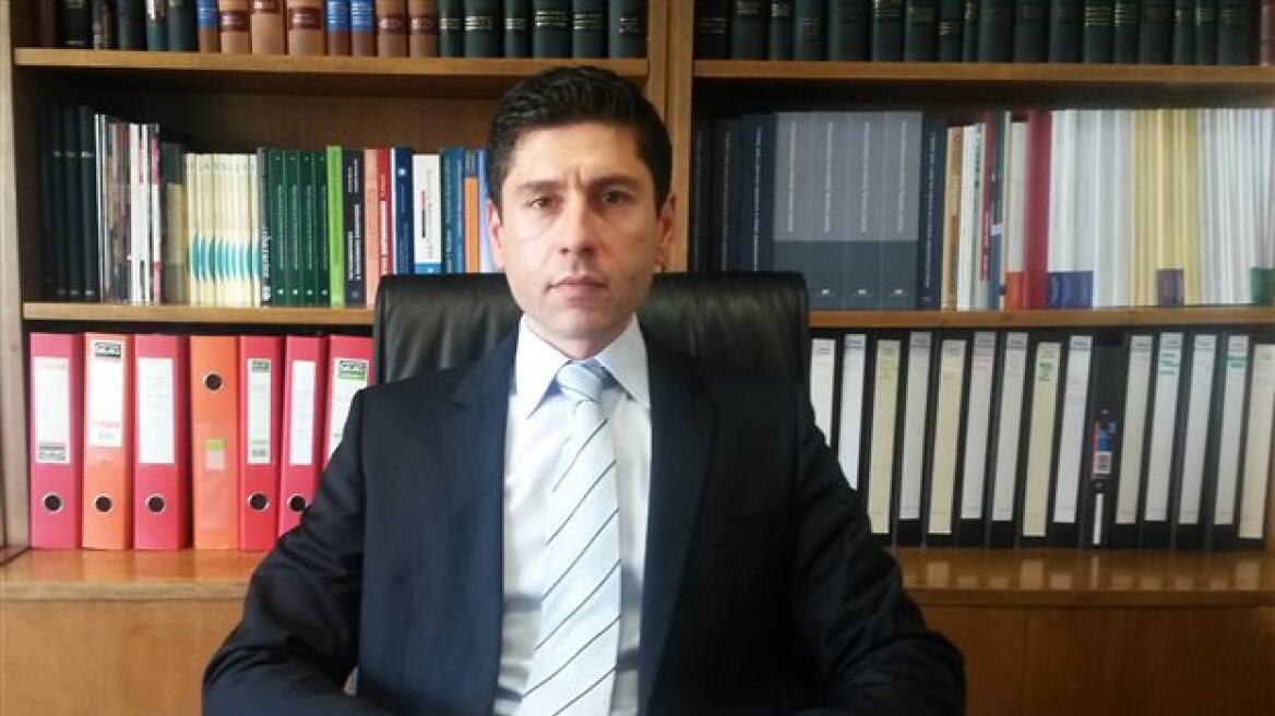 Αποχωρεί ο Στεφανάδης από τη θέση του προέδρου του ΣΟΕ